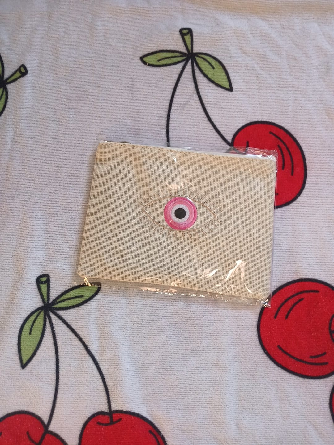 Pochette Italienne Œil Rose Porte-Bonheur