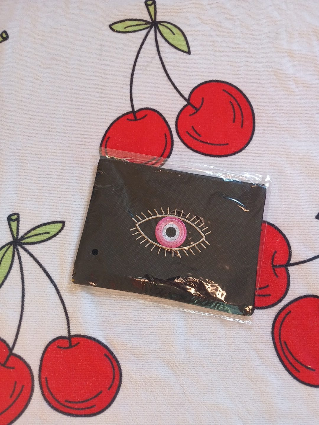 Pochette Italienne Œil Rose Porte-Bonheur